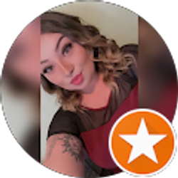 Profile photo of taylor lang