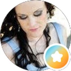 Profile photo of Carrie Hanson
