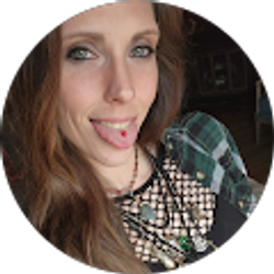 Profile photo of Claire Gainok