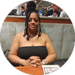 Profile photo of Shelly Carter