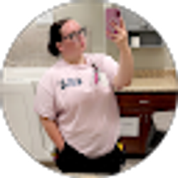 Profile photo of Chloe Coffey