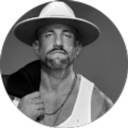 Profile photo of Kelly Bennett