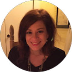 Profile photo of Beth Robb