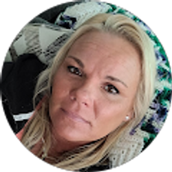 Profile photo of nicolle bahruth