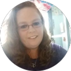 Profile photo of Cassie Dennon