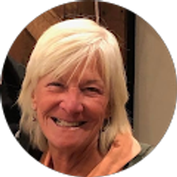 Profile photo of Lisa Waddell