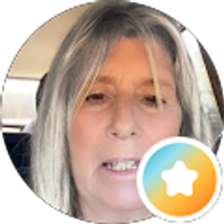 Profile photo of Laurie Czerwieniec