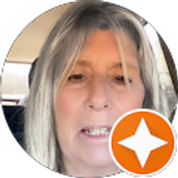 Profile photo of Laurie Czerwieniec