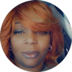 Profile photo of Nicole Warren