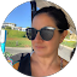Profile photo of Jasmine Lindauer