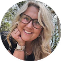 Profile photo of Darlene Gillett