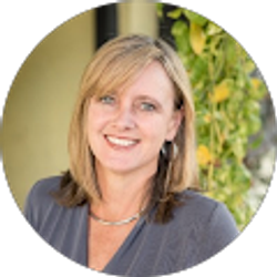 Profile photo of Julie Arnold