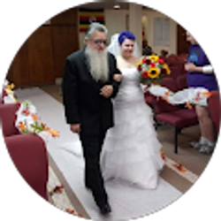 Profile photo of Lindsey Luce