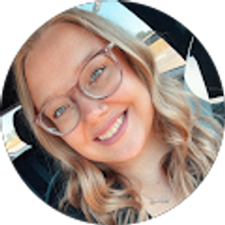 Profile photo of Lauren Cobb