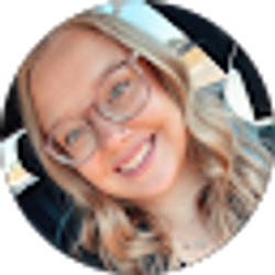Profile photo of Lauren Cobb