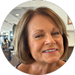 Profile photo of Betsy Lettelleir