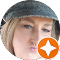 Profile photo of Michelle Starnes