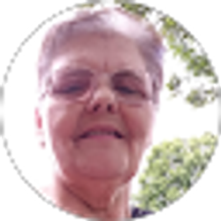 Profile photo of Nila Fogle