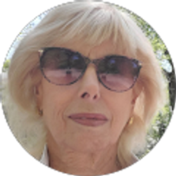 Profile photo of Ellyn Seifert