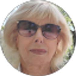 Profile photo of Ellyn Seifert