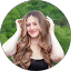 Profile photo of Hannah Ross
