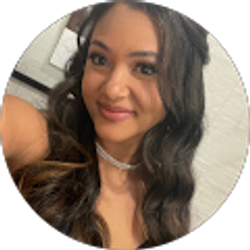 Profile photo of Monique Landro