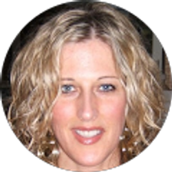 Profile photo of Beth Iovinelli