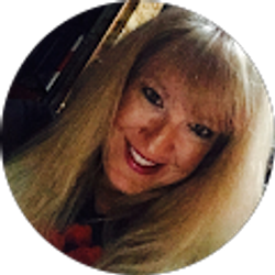 Profile photo of Aimee Miller