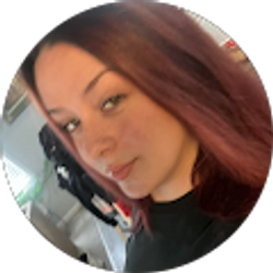 Profile photo of Hannah Metcalf