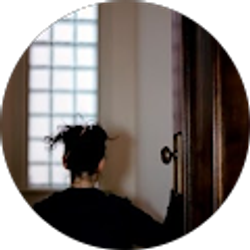 Profile photo of Dawn Roe