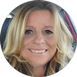 Profile photo of Denise Schlueter