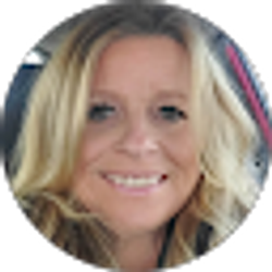 Profile photo of Denise Schlueter