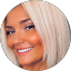 Profile photo of Leslie Shannon