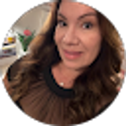 Profile photo of Mari Algarin