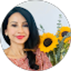 Profile photo of Kristy DewAnne
