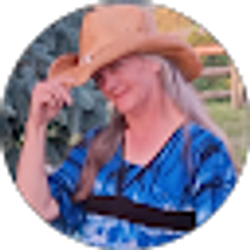 Profile photo of Sharon Bentz