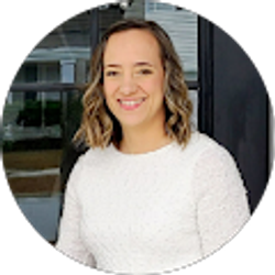 Profile photo of Stephanie Weiss