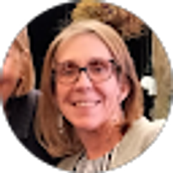 Profile photo of Kelly Ryan