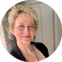 Profile photo of Misty Tingle Realtor