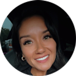 Profile photo of Stephanie Vega