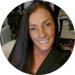 Profile photo of Julia Shifflett