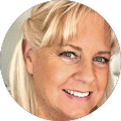 Profile photo of Laurel Parrott