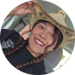 Profile photo of Yasmine Guillen