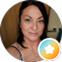 Profile photo of Julie Williams
