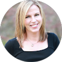 Profile photo of Courtney Whalen