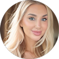 Profile photo of Kasey Davis