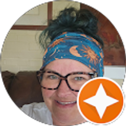 Profile photo of April Hyatt