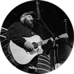 Profile photo of Luke Noll