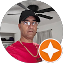 Profile photo of Amauris Velazquez