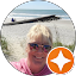 Profile photo of Lola Nichols